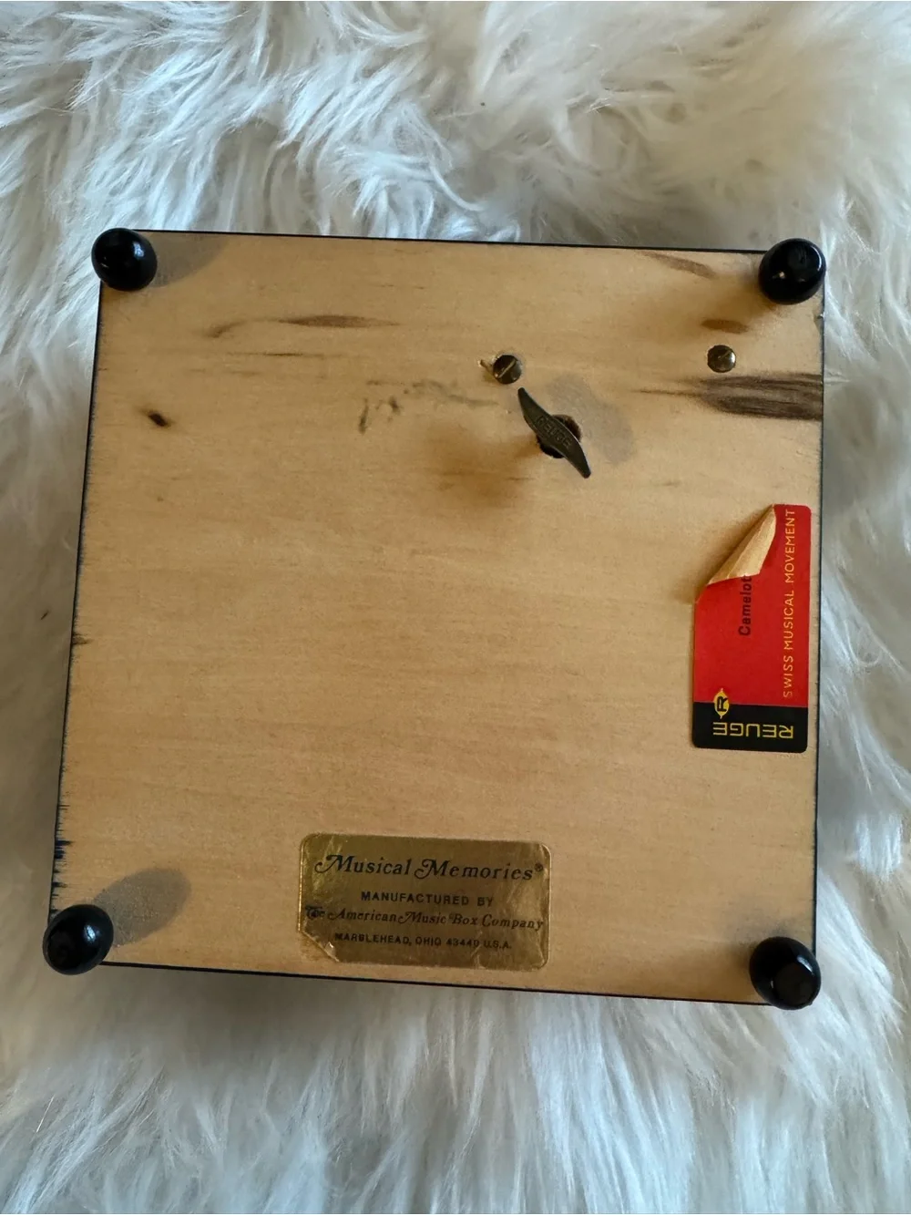 Musical Memories music box